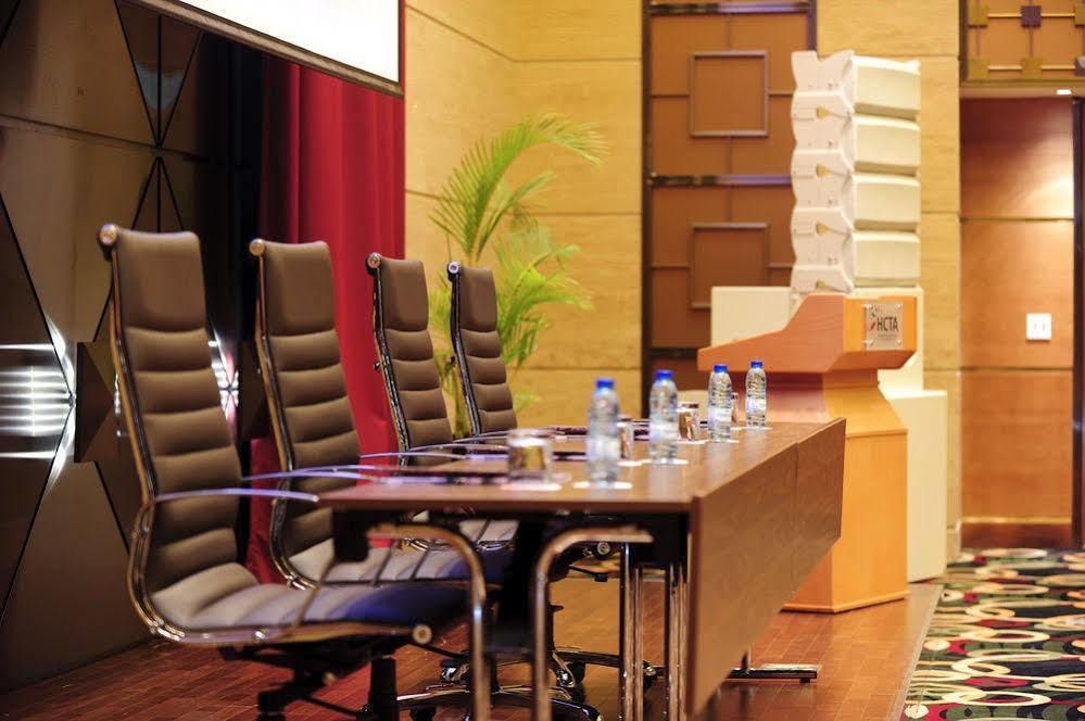 Hotel De Convencoes De Talatona à Luanda Extérieur photo